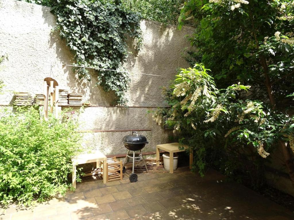 Garden Apartment On Art Nouveau Street In Central פראג מראה חיצוני תמונה